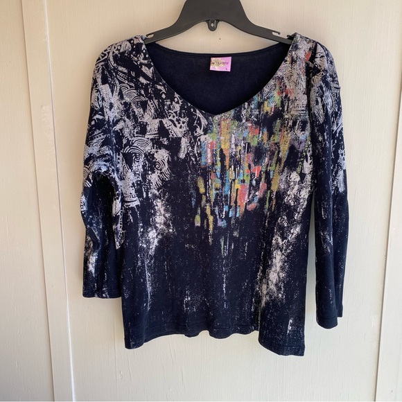 other Tops - EUC Black Y2K Abstract Print Mykonos V-neck knit T-shirt Size L